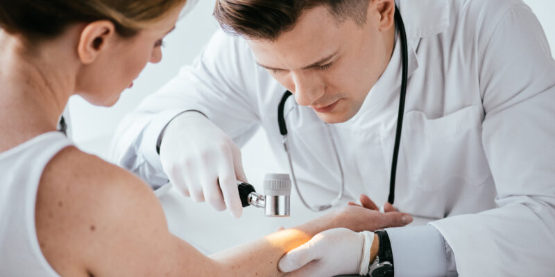 Cuánto cuesta una consulta dermatológica? - Doctoranytime Blog