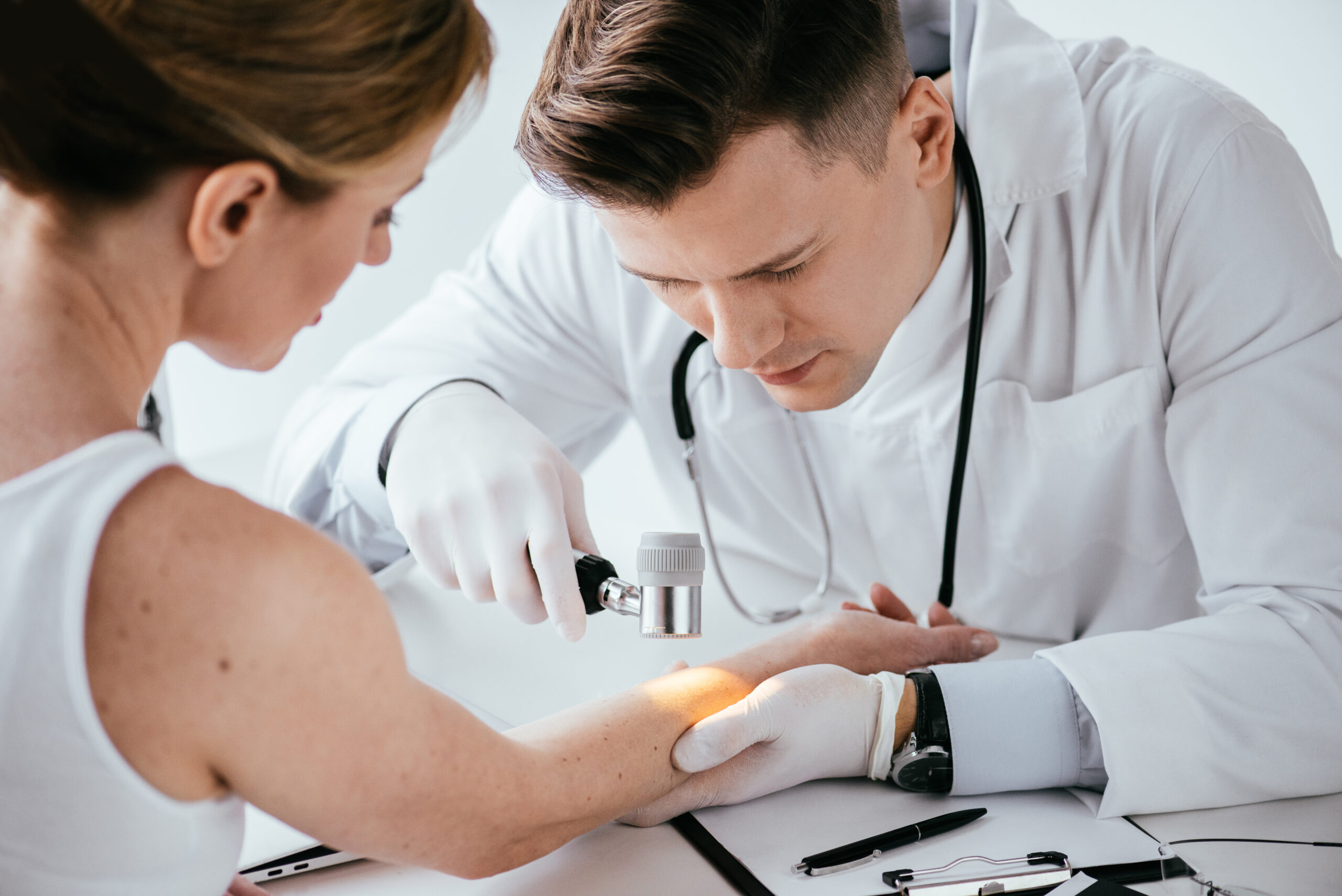 ¿Cuánto cuesta una consulta dermatológica? Doctoranytime Blog